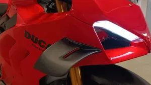 Ducati Panigale V4 S (2022 - 24)  (3)