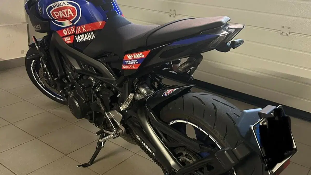 Yamaha MT-09 (2017 - 20)  (2)