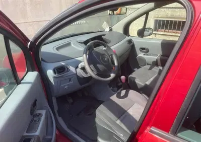 Renault Modus 1.2 16V Saint Tropez (4)