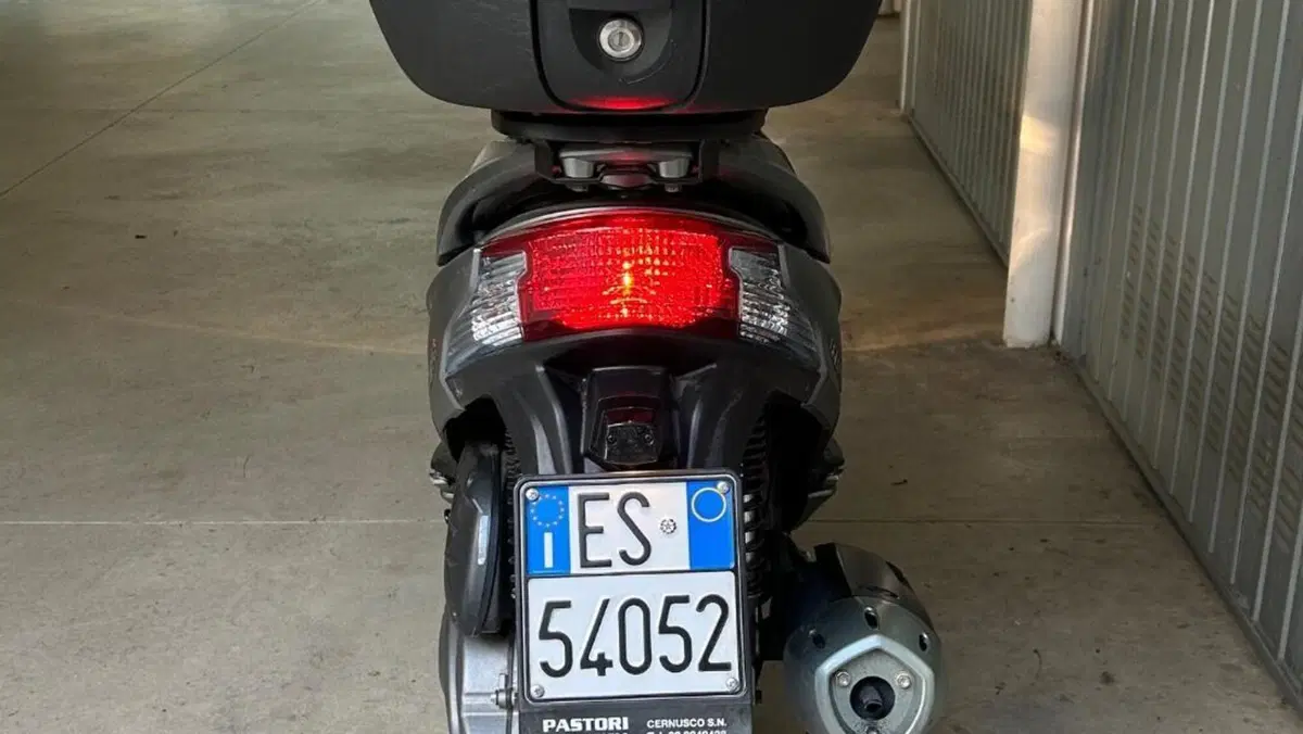 Kymco Agility 200i R16 + (2021 - 25)  (2)