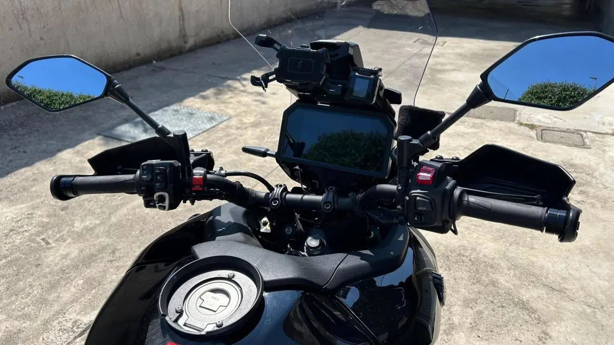 Yamaha Tracer 9 GT+ (2023 - 24)  (4)