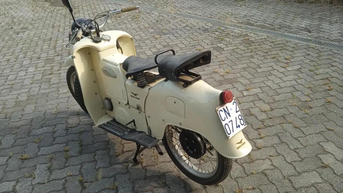 Moto Guzzi   (3)