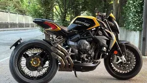 MV Agusta Dragster 800 RR (2018 - 20)  (3)