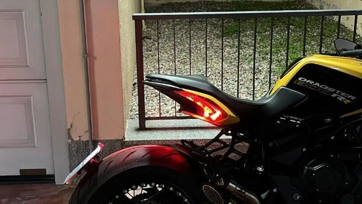 MV Agusta Dragster 800 RR (2018 - 20)  (6)