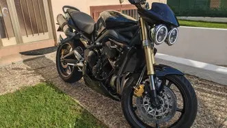 Triumph Street Triple (2007 - 12)