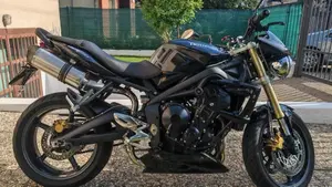 Triumph Street Triple (2007 - 12)  (12)
