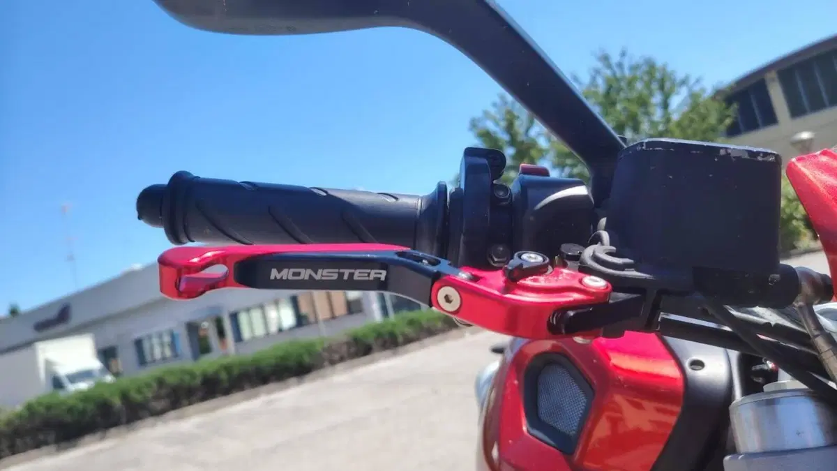 Ducati Monster 696 Plus (2007 - 14)  (4)