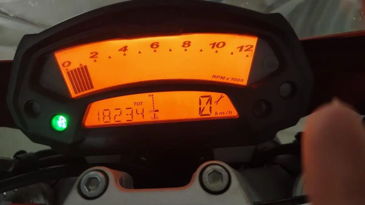 Ducati Monster 696 Plus (2007 - 14)  (6)