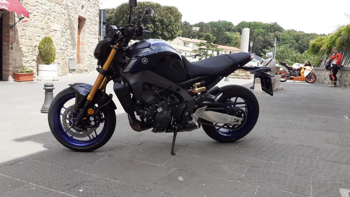 Yamaha MT-09 SP (2021 - 23)  (4)