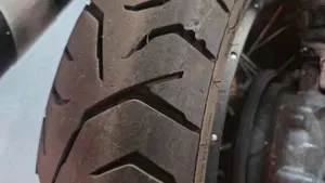 Moto Guzzi V85 TT (2021 - 23)  (4)