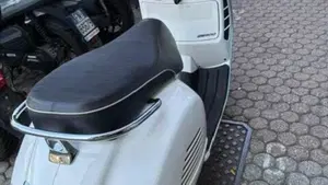 Vespa GTS 300 Hpe (2021 - 22) 
