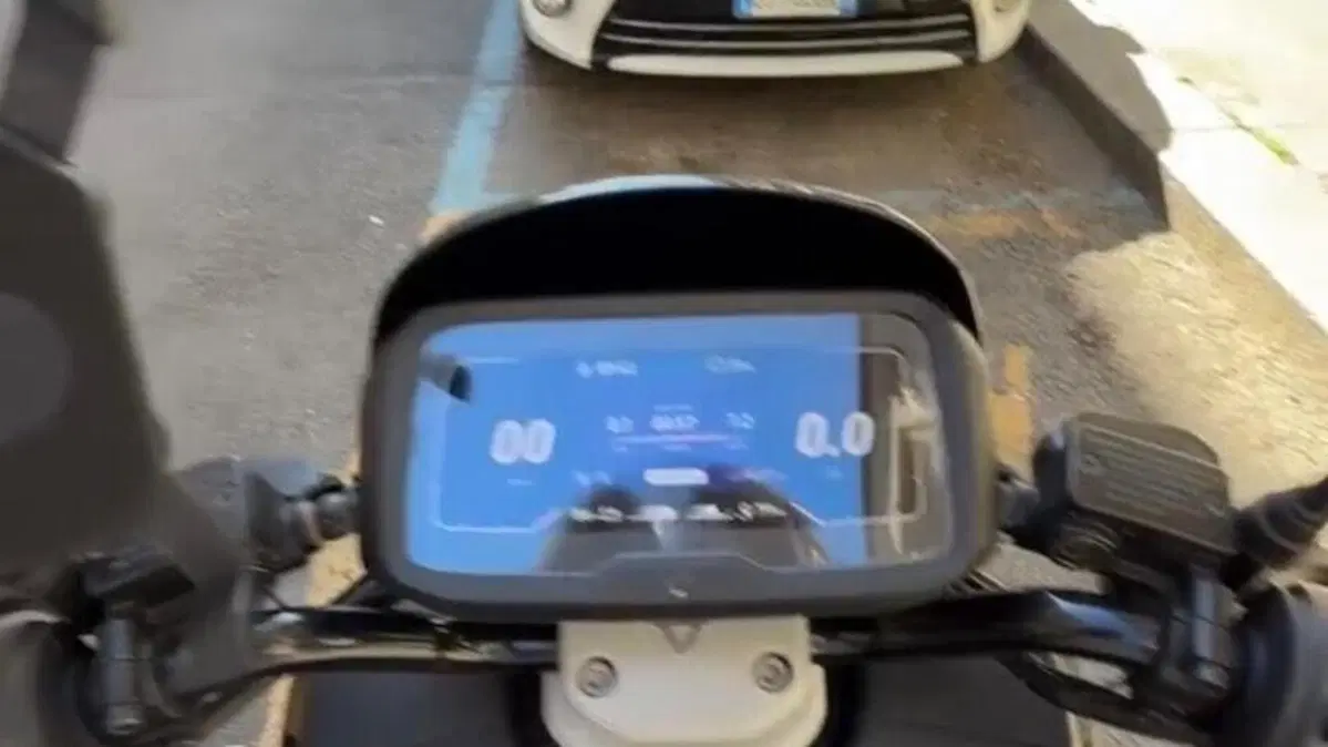 Niu NQi GTS SR (2020 - 26)  (3)