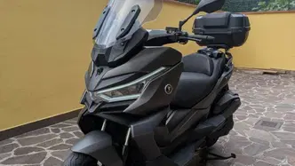 Voge Sfida SR4 MAX (2024 - 26) usata
