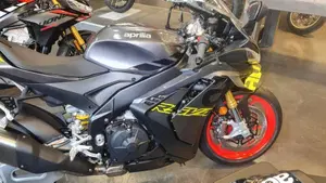 Aprilia RSV4 1100 (2025 - 26)  (2)