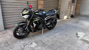 Triumph Street Triple RS (2020 - 22)  (15)