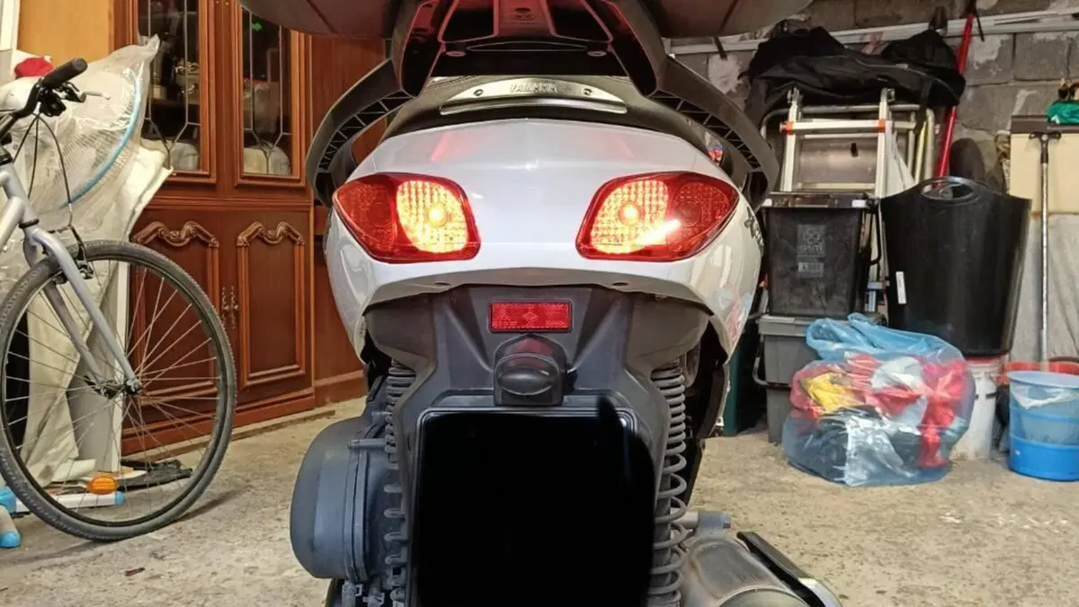 Yamaha X-Max 250 (2010 - 13) 