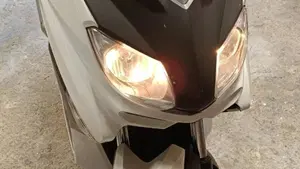 Yamaha X-Max 250 (2010 - 13)  (4)
