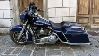 Harley-Davidson 1584 Street Glide (2008 - 10) - FLHX