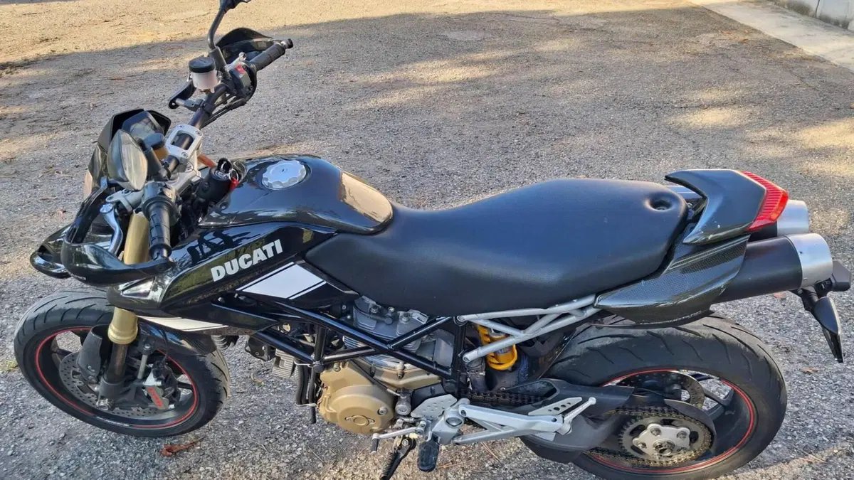 Ducati Hypermotard 1100 S (2007 - 09)  (3)