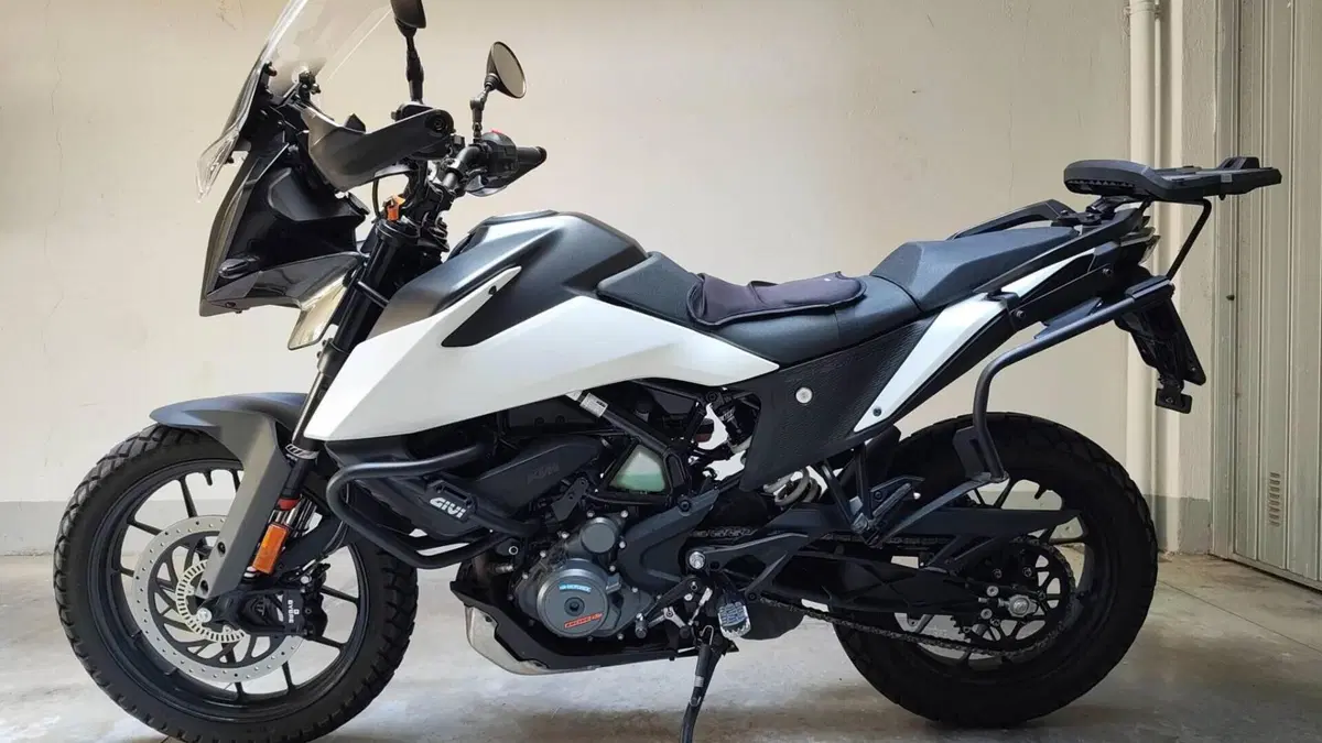 KTM 390 Adventure (2020)  (2)