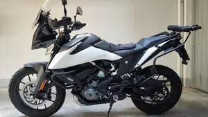 KTM 390 Adventure (2020)  (2)
