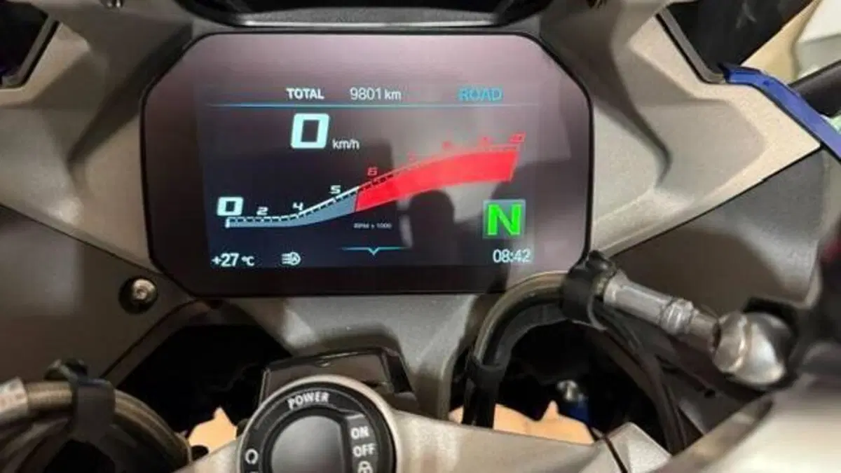 Bmw R 1250 RS (2021 - 25)  (2)