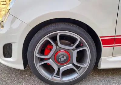 Abarth 500 1.4 Turbo T-Jet (5)