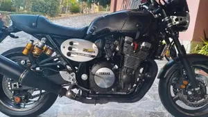 Yamaha XJR 1300 60th Anniversary (2015 - 16)  (2)