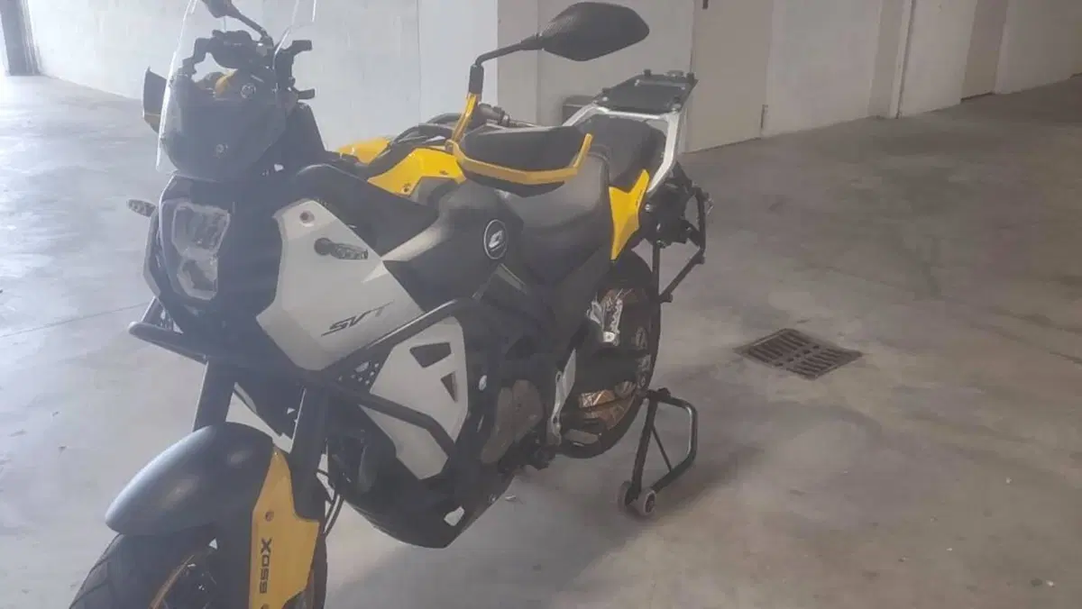 QJ Motor SVT 650 X (2024)  (9)