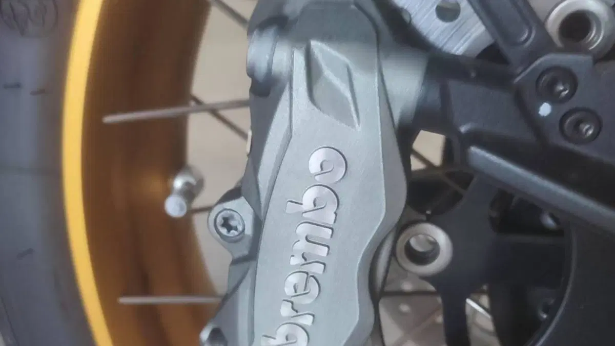 QJ Motor SVT 650 X (2024)  (10)