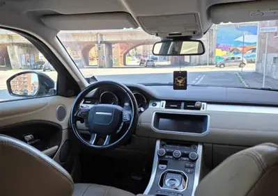Land Rover Range Rover Evoque 2.0D I4 180 CV AWD Auto R-Dynamic (3)