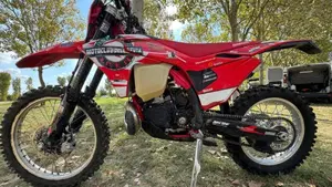GASGAS EC 300 (2024)  (3)