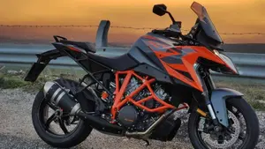 KTM 1290 Super Duke GT (2021 - 25)  (3)