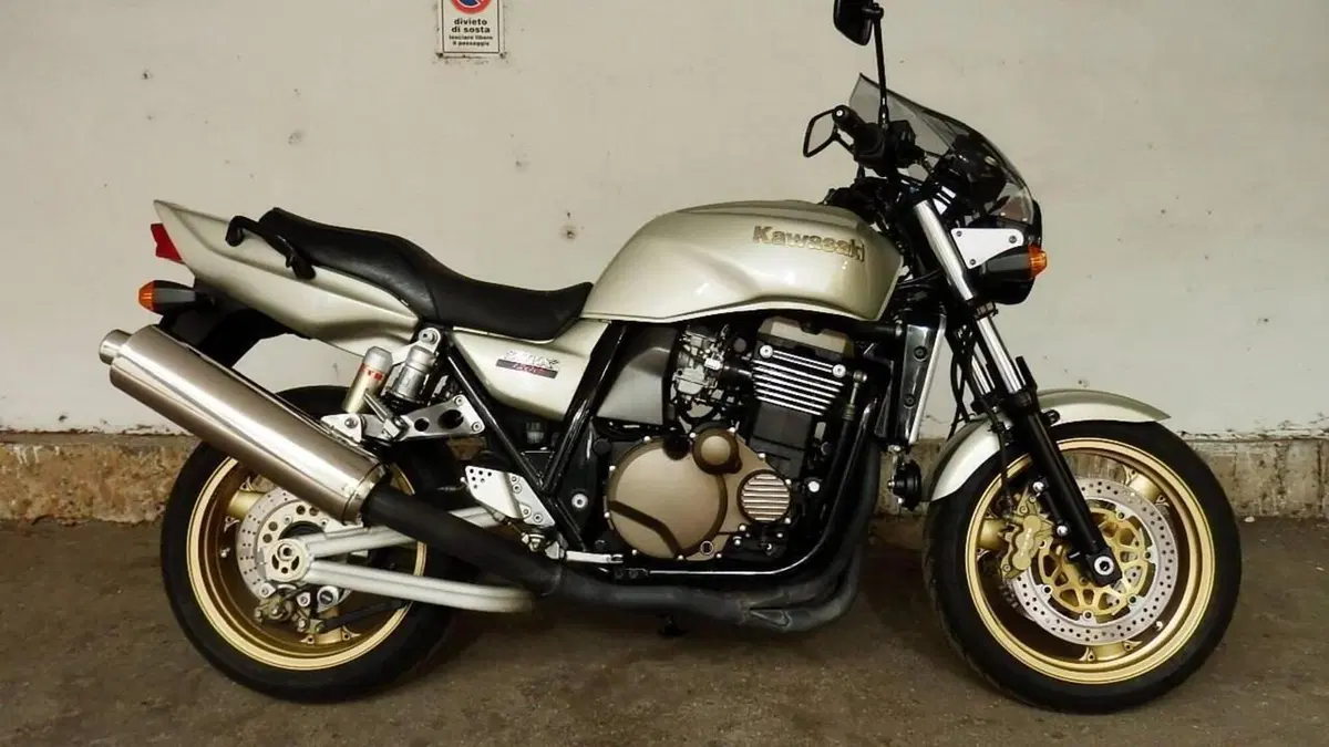 Kawasaki   (3)
