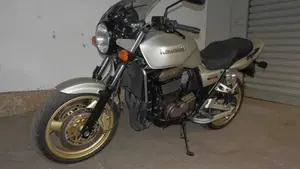 Kawasaki   (4)