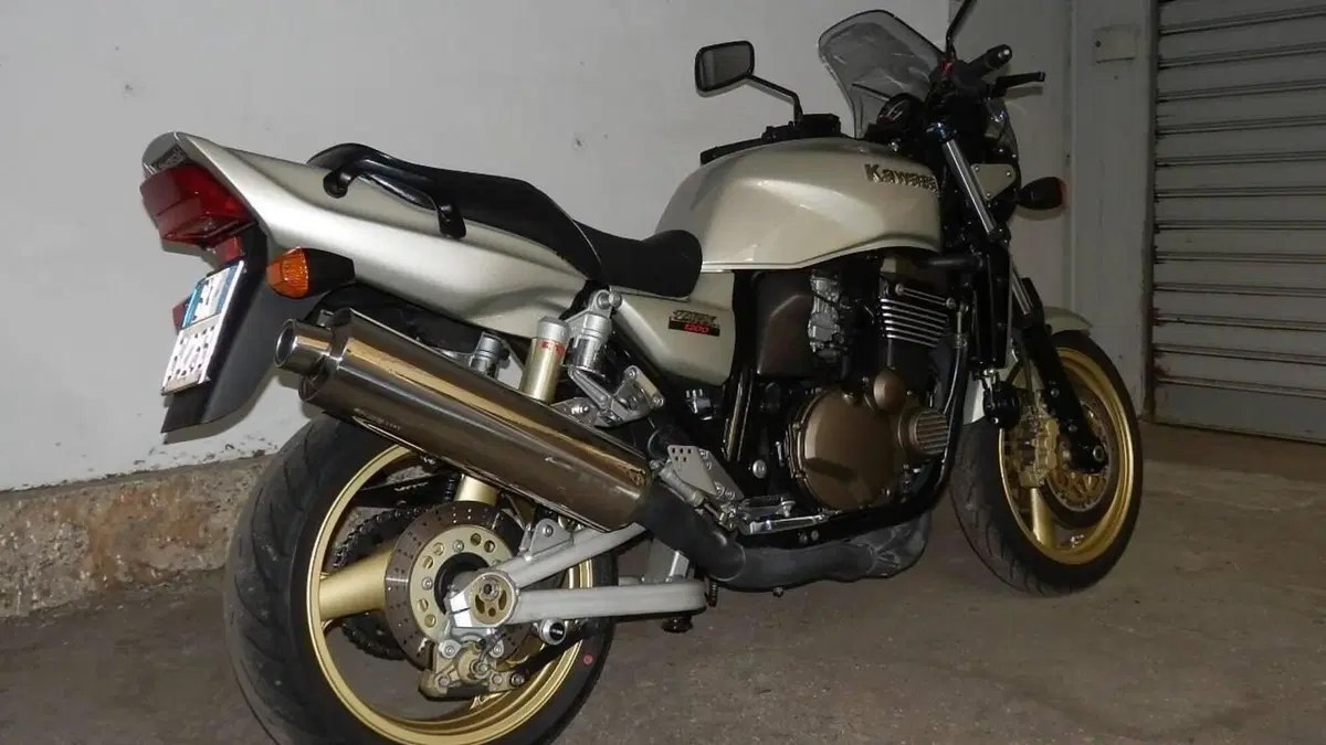 Kawasaki   (5)