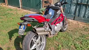 MV Agusta Brutale 750 S (2002 - 06)  (2)