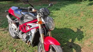 MV Agusta Brutale 750 S (2002 - 06)  (4)