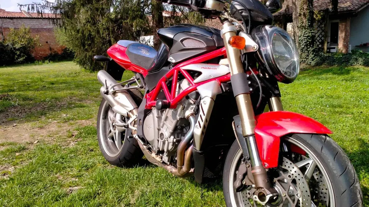 MV Agusta Brutale 750 S (2002 - 06)  (7)