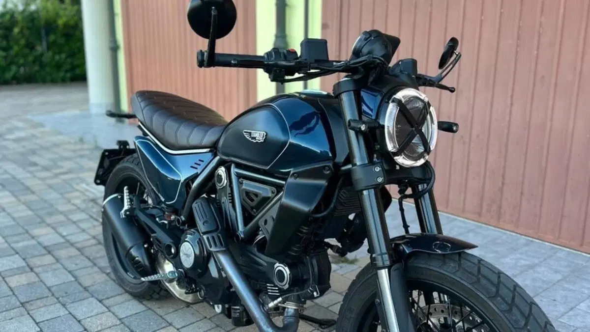 Ducati Scrambler 800 Nightshift (2023 - 24) 