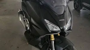 Honda Forza 750 DCT Urban (2021 - 24)  (3)