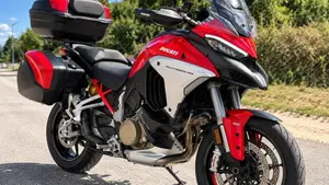Ducati Multistrada V4 S Grand Tour (2024) 