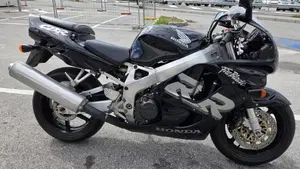 Honda   (4)