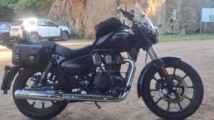 Royal Enfield Meteor 350 Aurora (2024 - 26) 