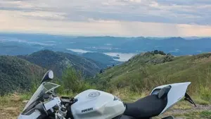 Ducati Panigale V2 (2021 - 24)  (2)