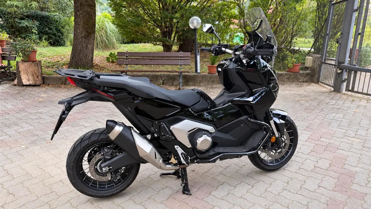 Honda X-ADV 750 Special Edition (2026 - 27)  (4)