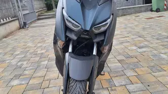 Yamaha X-Max 300 Tech Max (2021 - 24) usata