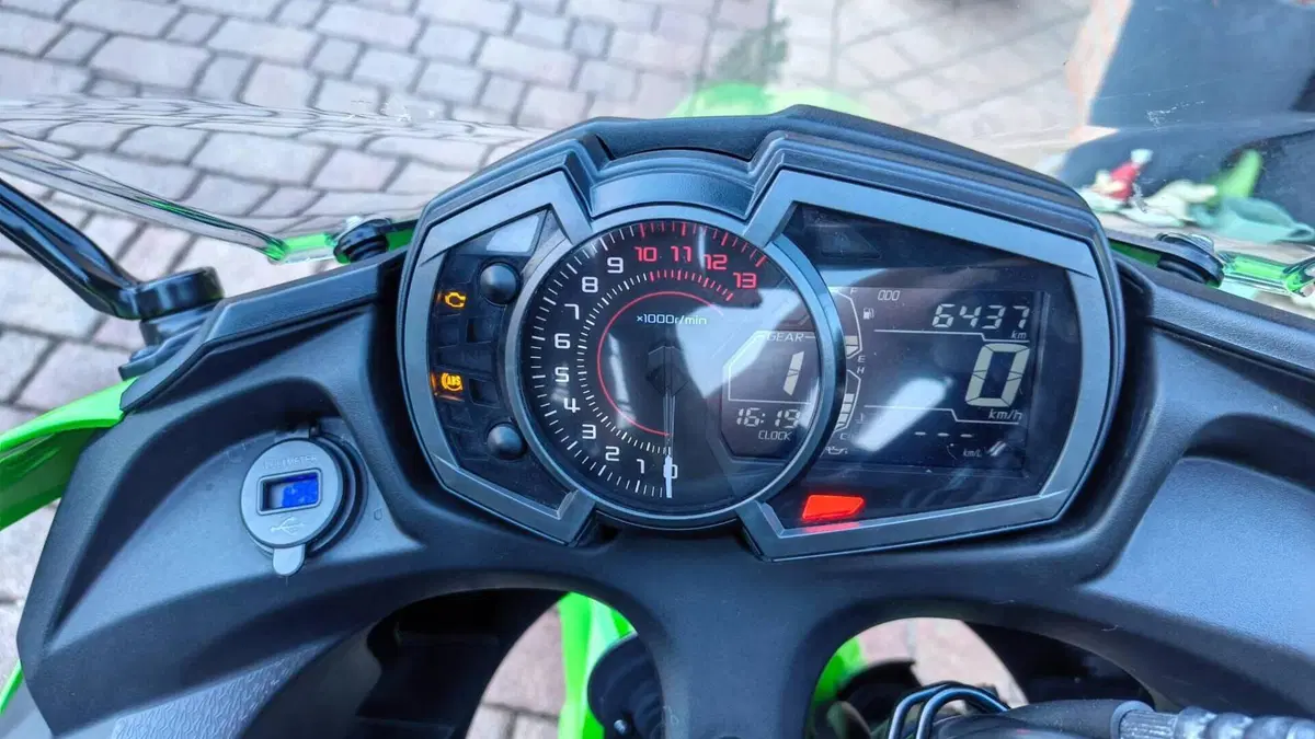 Kawasaki Ninja 650 (2017 - 19)  (8)