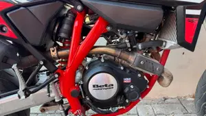 Betamotor RR 125 4T Motard LC (2021 - 23)  (6)