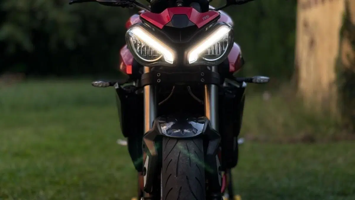 Triumph Street Triple 765 RS (2023 - 26)  (7)